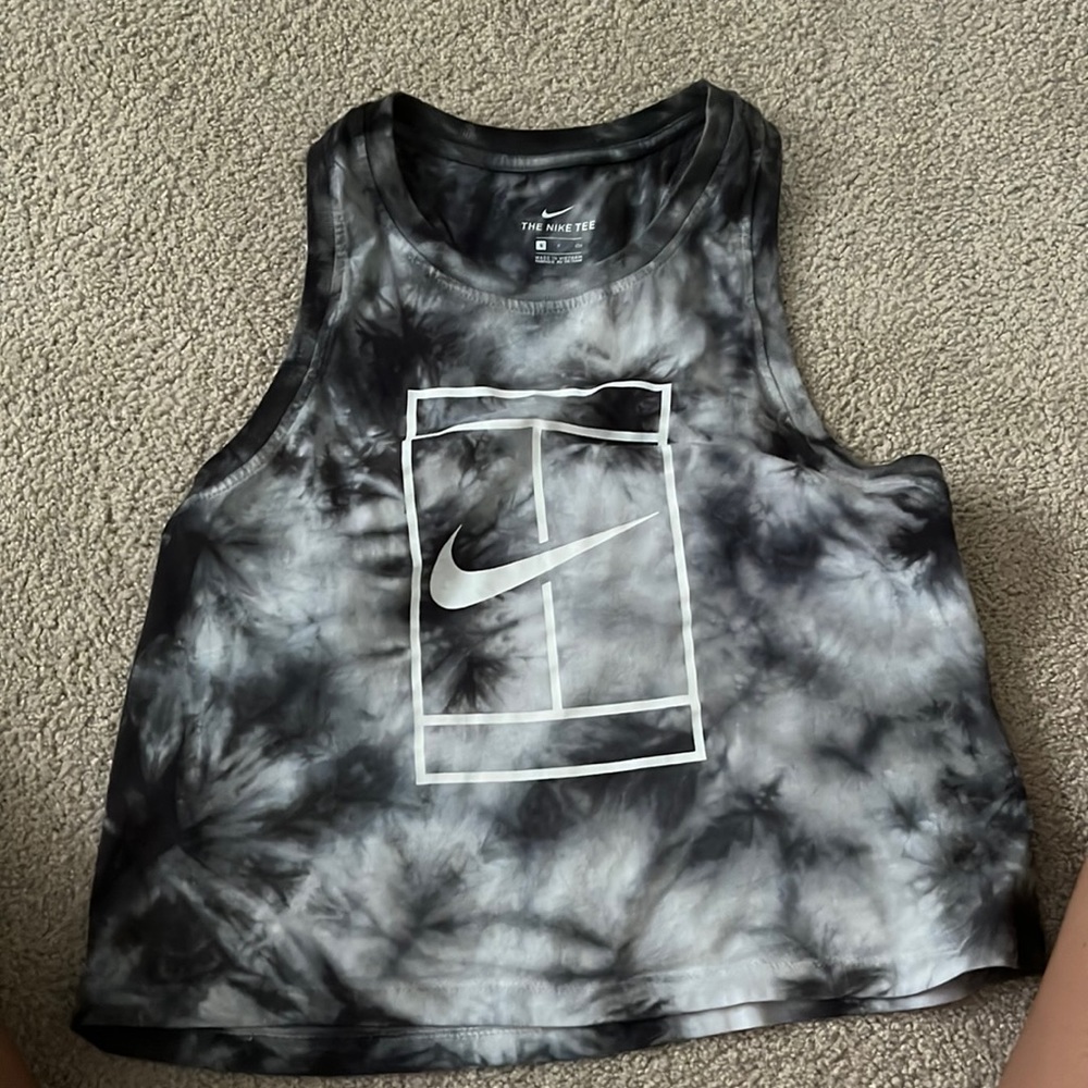 Tennjs Nike tank top